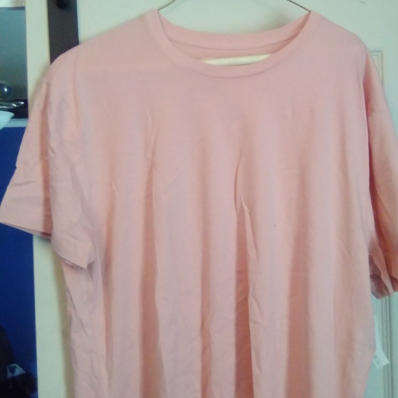 Clothes - Picture 4 of 17